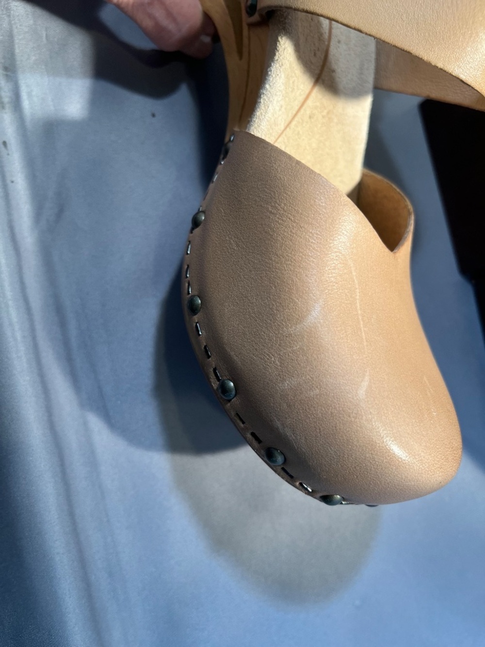 Dansko Thea *Discontinued Style* Tan Size 38 (8) - Picture 9 of 11